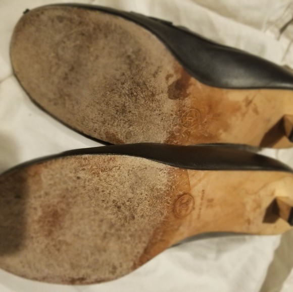 Chanel Loafers - Picture 4 of 5